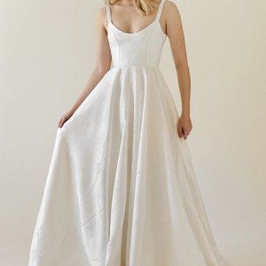 Truvelle Lucinda Scoop Neck Wedding Dress